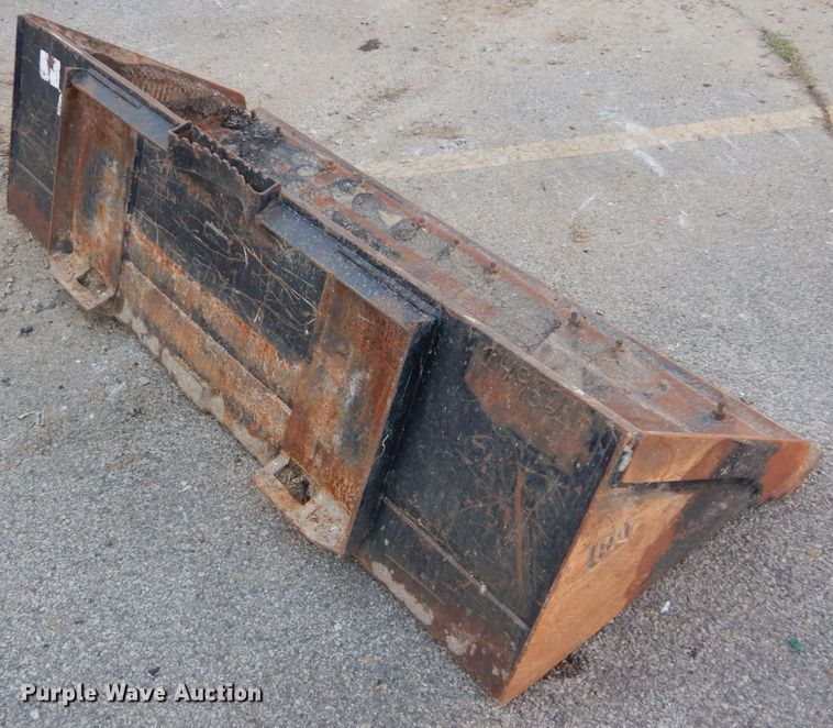 image for item GC9273 Caterpillar low profile skid steer bucket