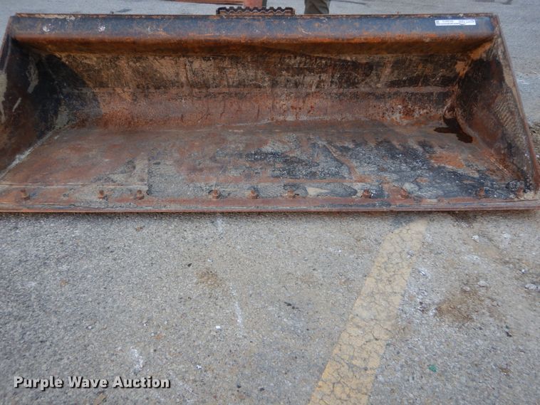 image for item GC9273 Caterpillar low profile skid steer bucket