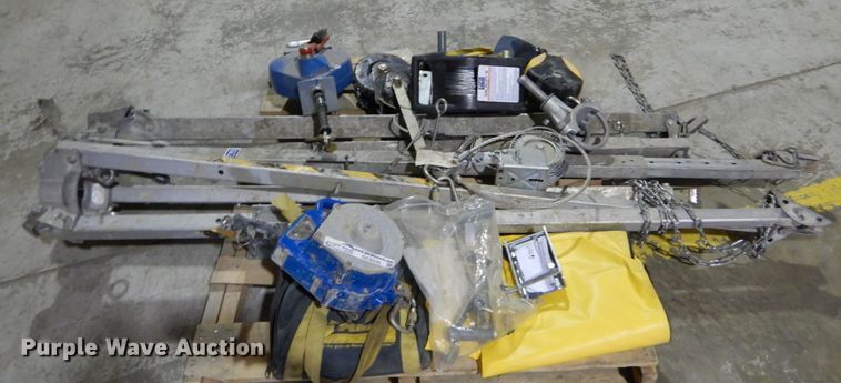 image for item GC9335 Sala confined space tripods