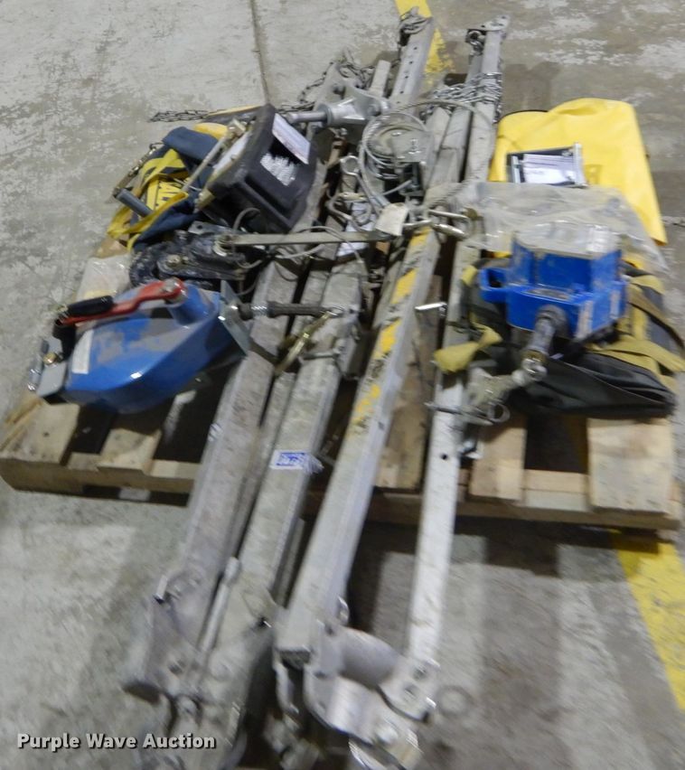 image for item GC9335 Sala confined space tripods