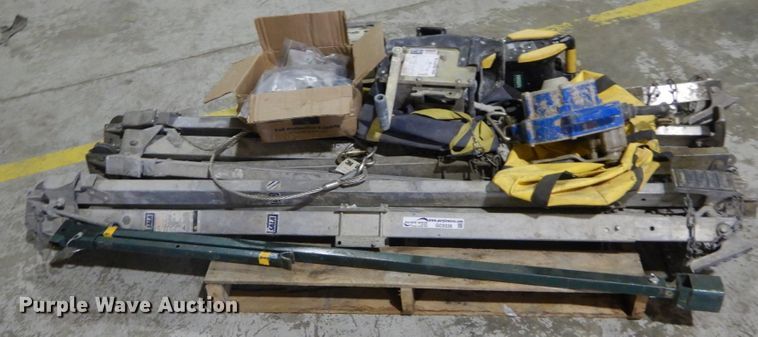 image for item GC9336 (3) Sala confined space tripods