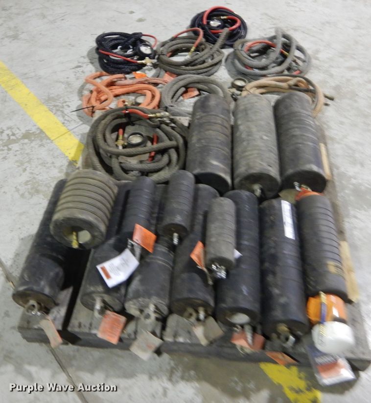 image for item GC9340 (14) air pipe plugs