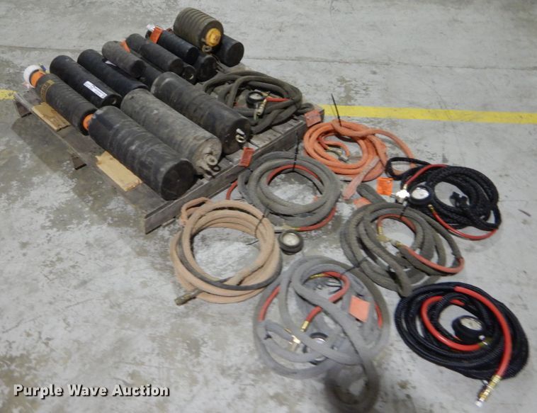 image for item GC9340 (14) air pipe plugs