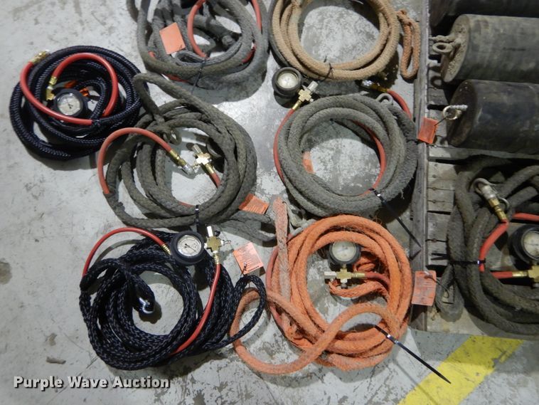 image for item GC9340 (14) air pipe plugs