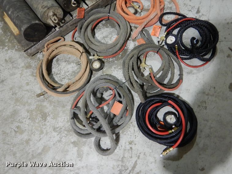 image for item GC9340 (14) air pipe plugs