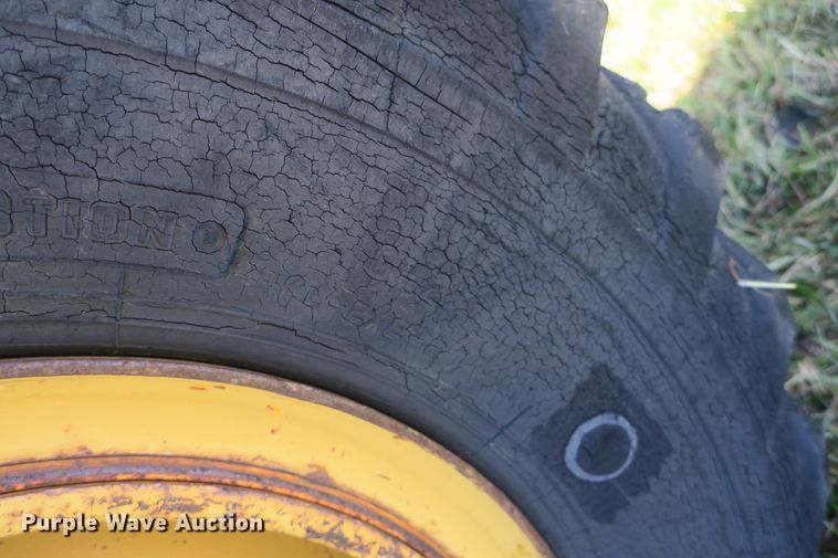 image for item DB10171 1976 John Deere 770 motor grader