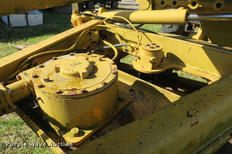 image for item DB10171 1976 John Deere 770 motor grader