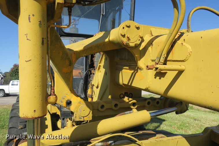 image for item DB10171 1976 John Deere 770 motor grader