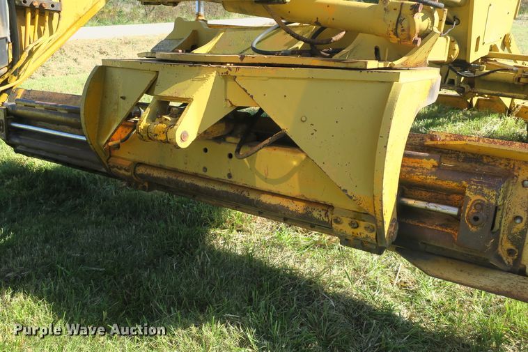 image for item DB10171 1976 John Deere 770 motor grader