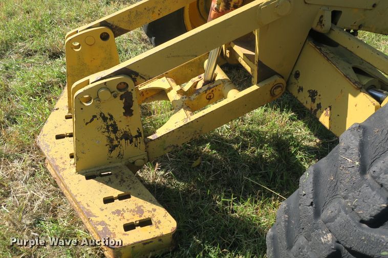 image for item DB10171 1976 John Deere 770 motor grader