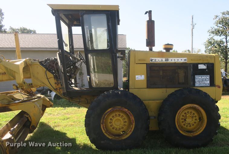 image for item DB10171 1976 John Deere 770 motor grader