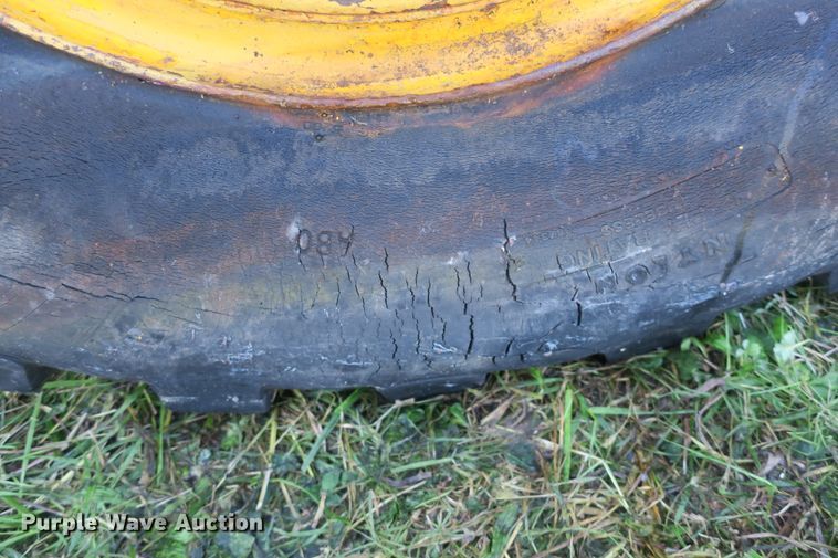 image for item DB10171 1976 John Deere 770 motor grader