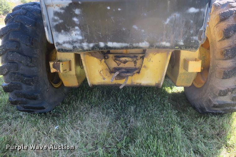 image for item DB10171 1976 John Deere 770 motor grader