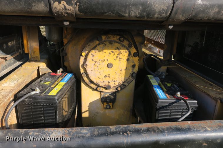 image for item DB10171 1976 John Deere 770 motor grader
