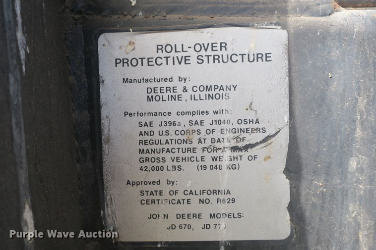 image for item DB10171 1976 John Deere 770 motor grader