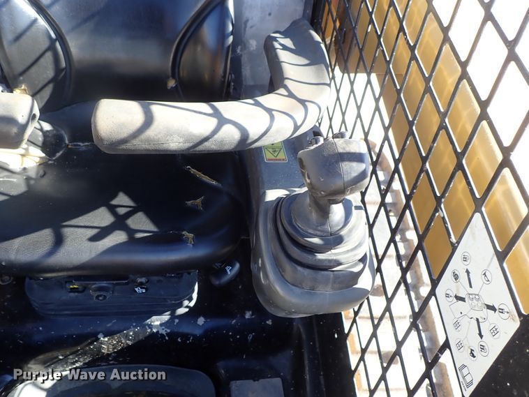 image for item DB7584 2015 Caterpillar 289D skid steer