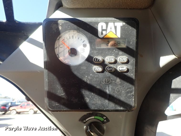 image for item DB7584 2015 Caterpillar 289D skid steer