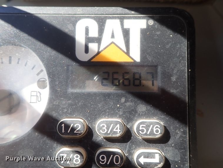 image for item DB7584 2015 Caterpillar 289D skid steer