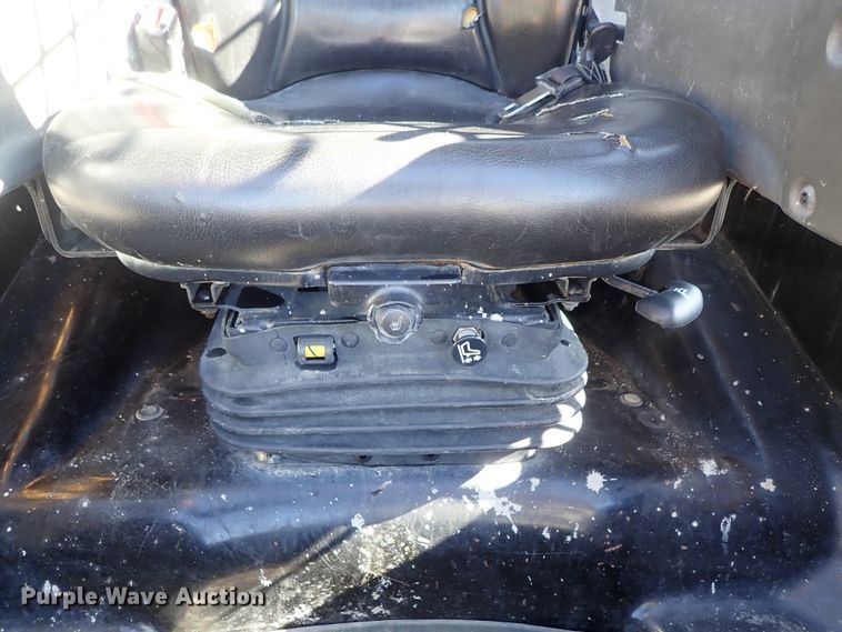 image for item DB7584 2015 Caterpillar 289D skid steer