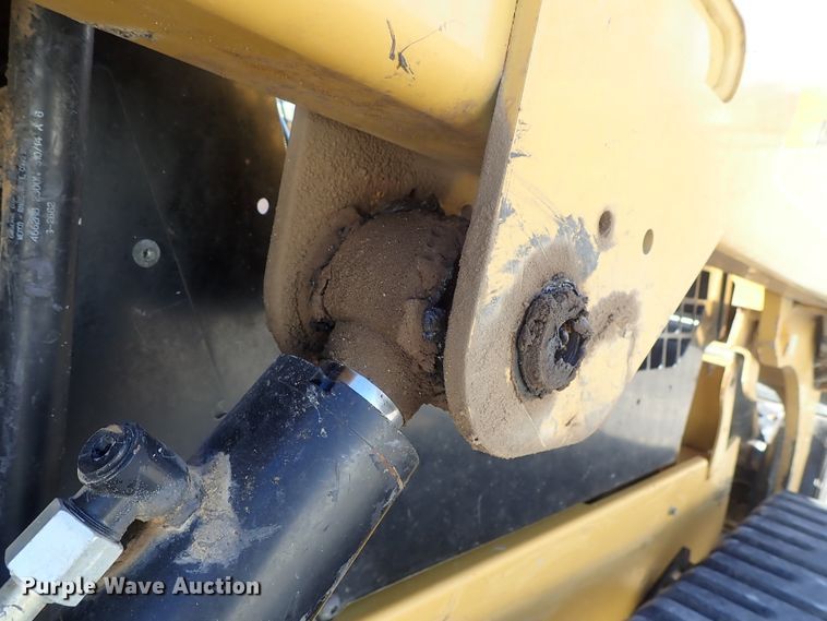 image for item DB7584 2015 Caterpillar 289D skid steer