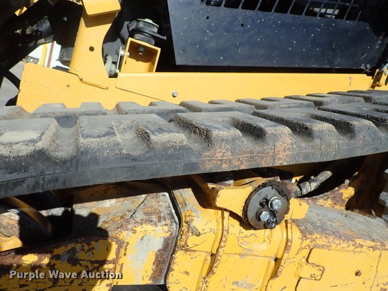 image for item DB7584 2015 Caterpillar 289D skid steer
