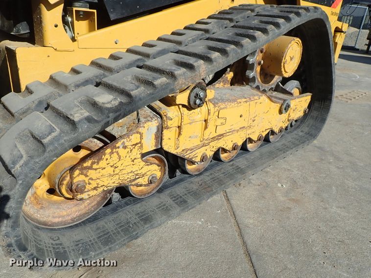 image for item DB7584 2015 Caterpillar 289D skid steer