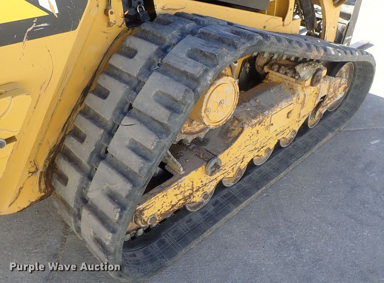 image for item DB7584 2015 Caterpillar 289D skid steer