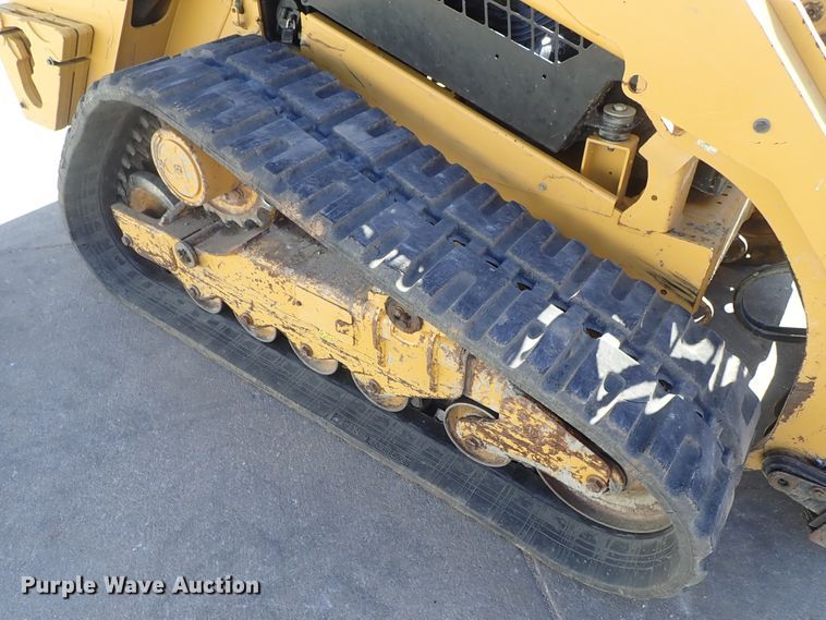 image for item DB7584 2015 Caterpillar 289D skid steer