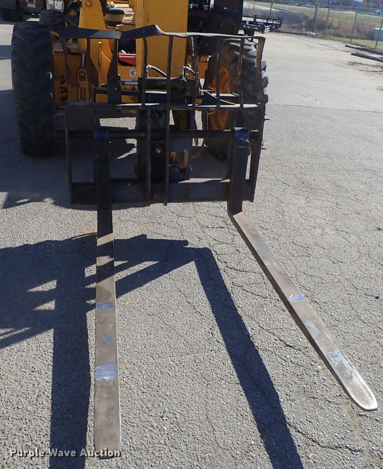 image for item DB7585 2002 JCB 508C telehandler