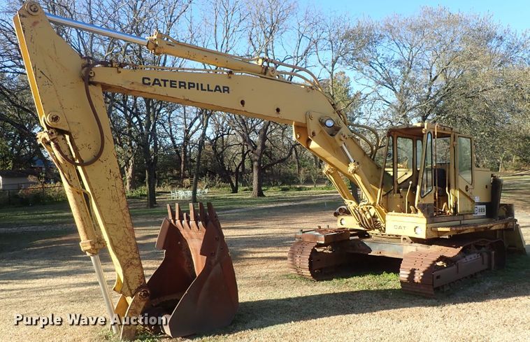 image for item DB7586 Caterpillar 225 excavator