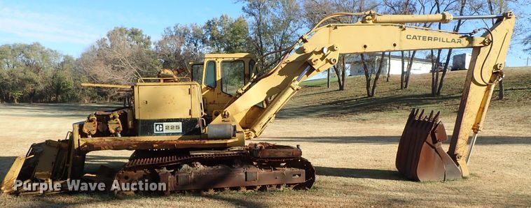 image for item DB7586 Caterpillar 225 excavator