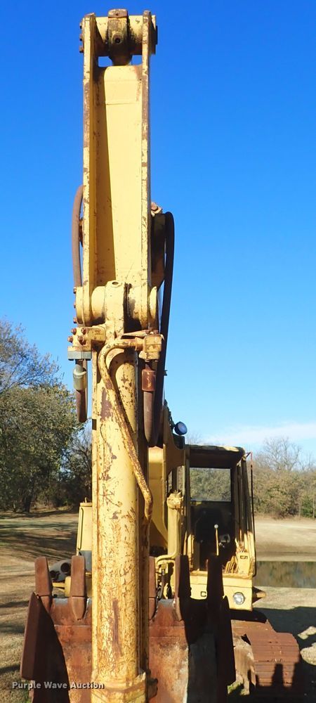 image for item DB7586 Caterpillar 225 excavator