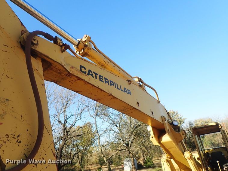 image for item DB7586 Caterpillar 225 excavator