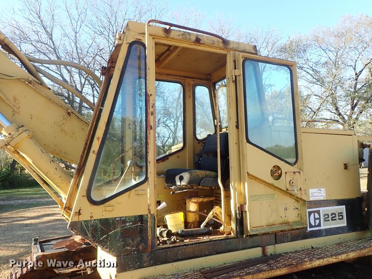 image for item DB7586 Caterpillar 225 excavator