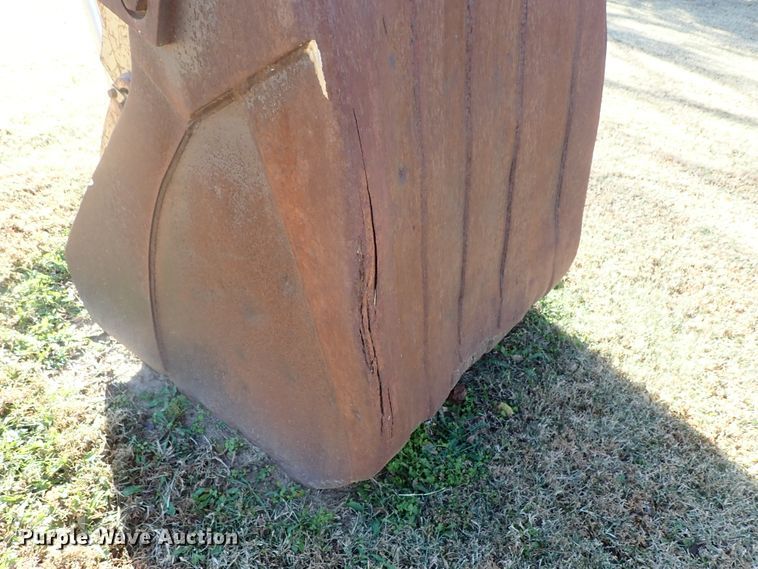 image for item DB7586 Caterpillar 225 excavator