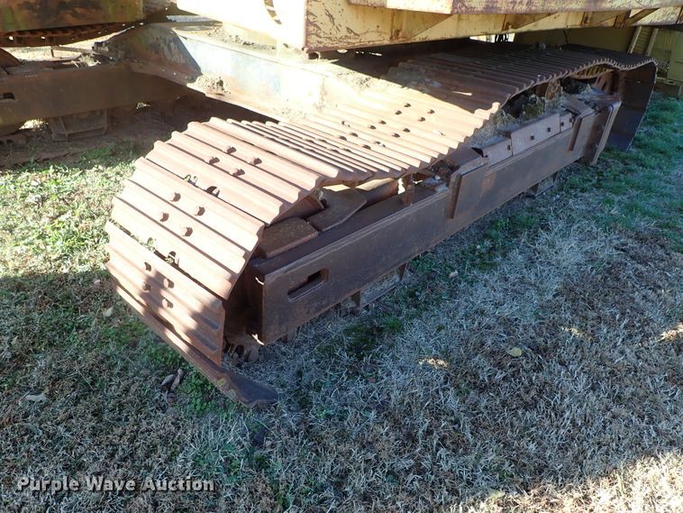 image for item DB7586 Caterpillar 225 excavator