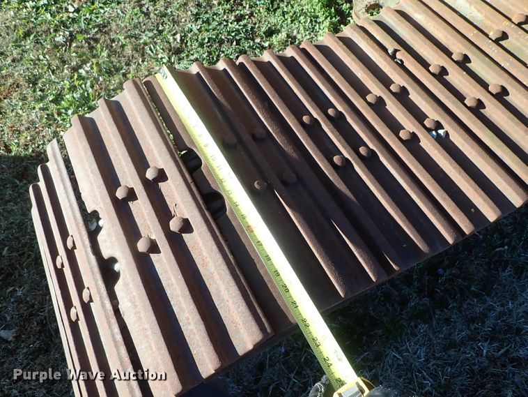 image for item DB7586 Caterpillar 225 excavator