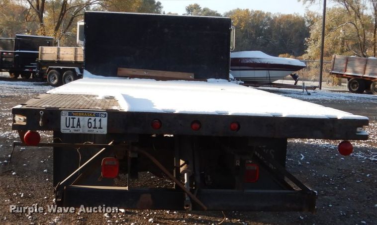 image for item DC4520 1994 GMC TopKick C5500 flatbed truck