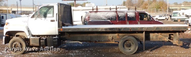 image for item DC4520 1994 GMC TopKick C5500 flatbed truck