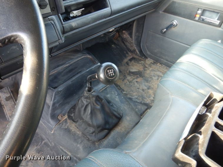 image for item DC4520 1994 GMC TopKick C5500 flatbed truck