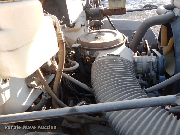 image for item DC4520 1994 GMC TopKick C5500 flatbed truck