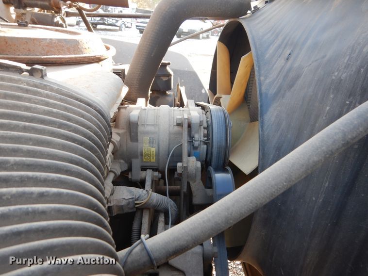 image for item DC4520 1994 GMC TopKick C5500 flatbed truck