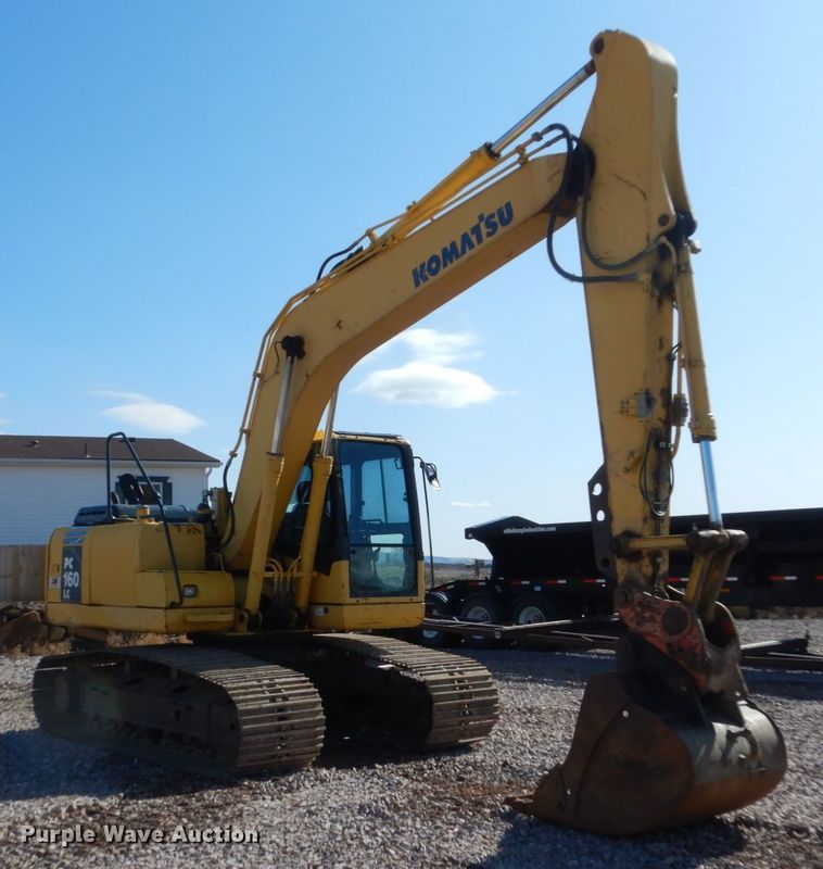 image for item DC4524 2003 Komatsu PC160LC-7 excavator