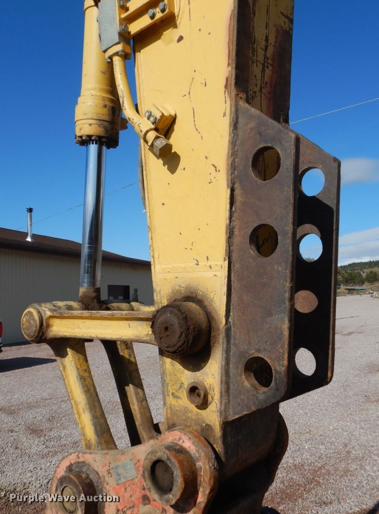 image for item DC4524 2003 Komatsu PC160LC-7 excavator