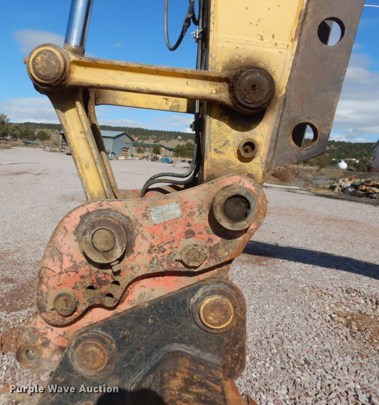 image for item DC4524 2003 Komatsu PC160LC-7 excavator