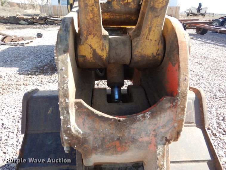 image for item DC4524 2003 Komatsu PC160LC-7 excavator