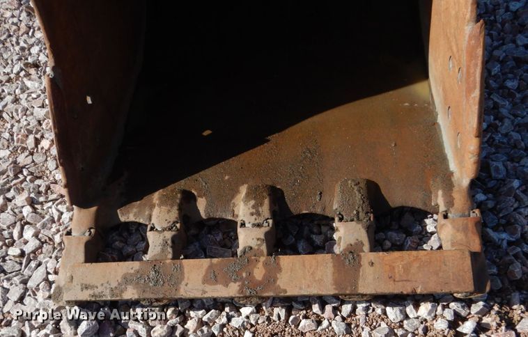 image for item DC4524 2003 Komatsu PC160LC-7 excavator