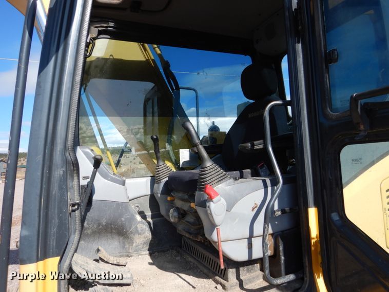 image for item DC4524 2003 Komatsu PC160LC-7 excavator