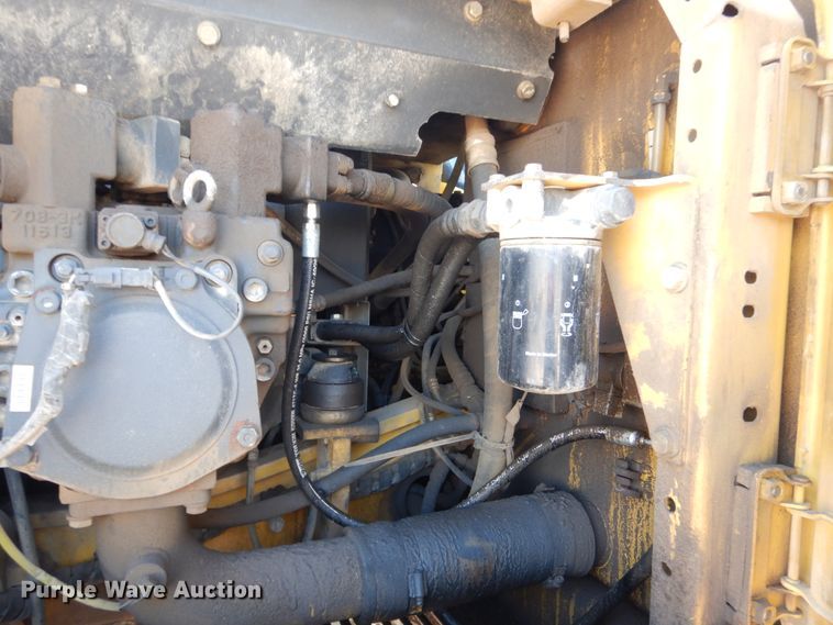 image for item DC4524 2003 Komatsu PC160LC-7 excavator