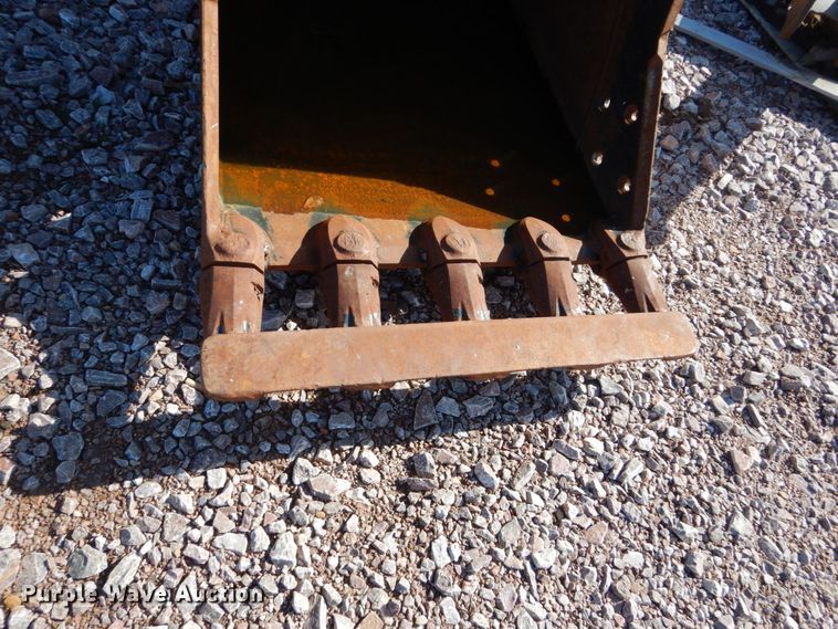 image for item DC4524 2003 Komatsu PC160LC-7 excavator